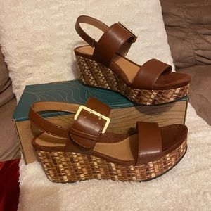 Platform sandal